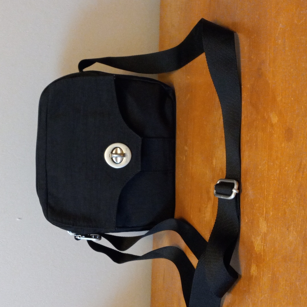 Baggallini Small Crossbody Bag Black